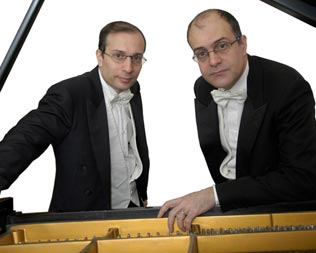 Duo Aurelio & Paolo Pollice